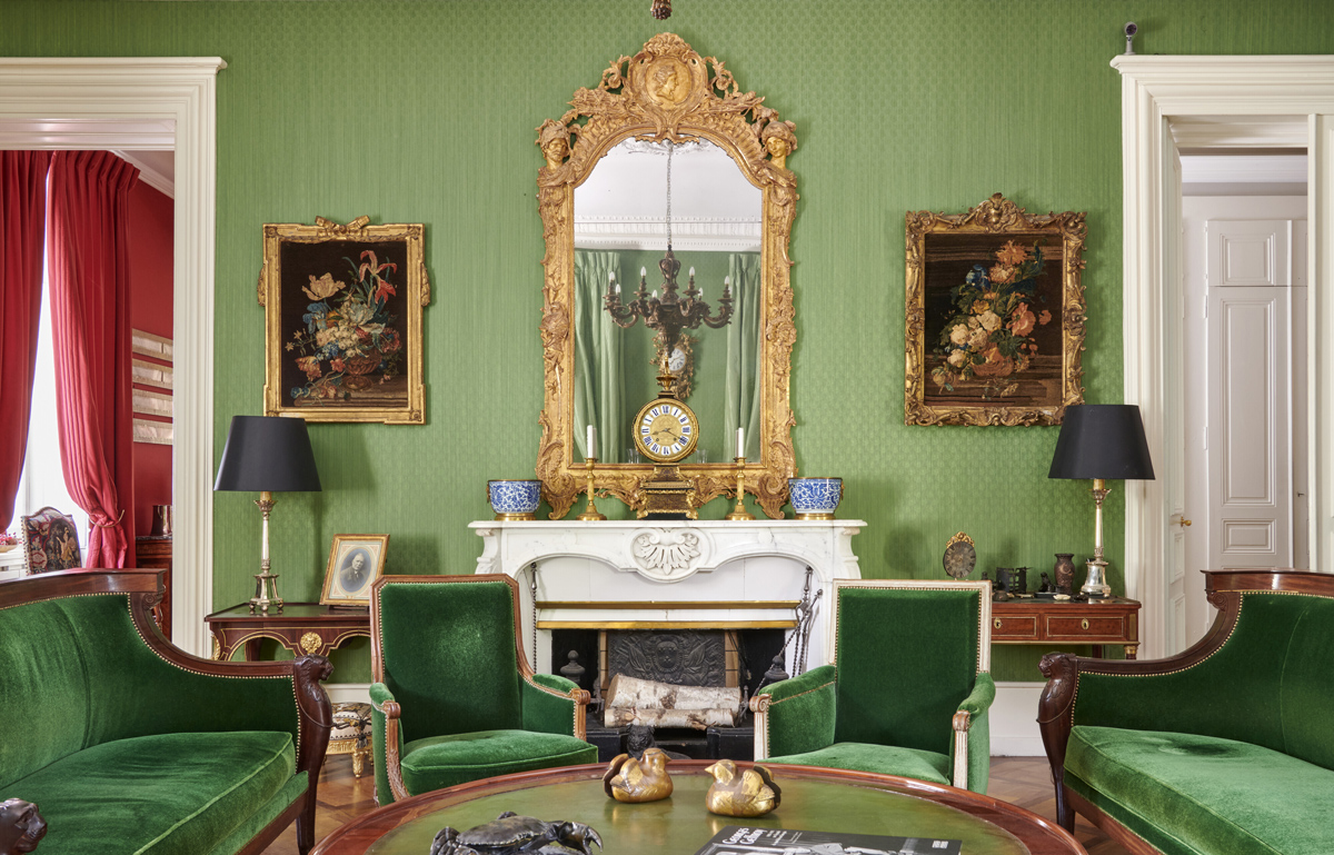 The Salon, Geneva