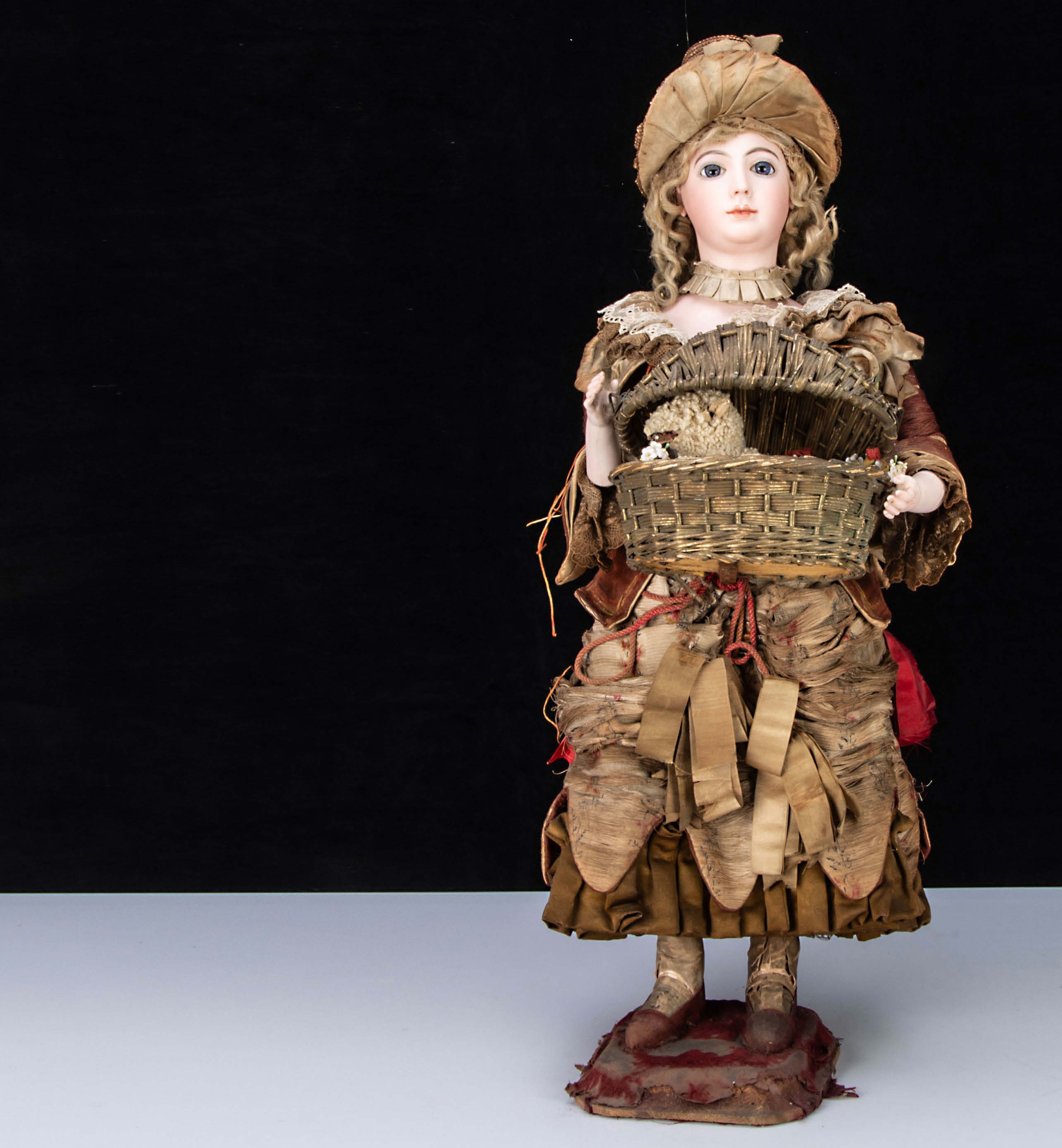 Doll automaton