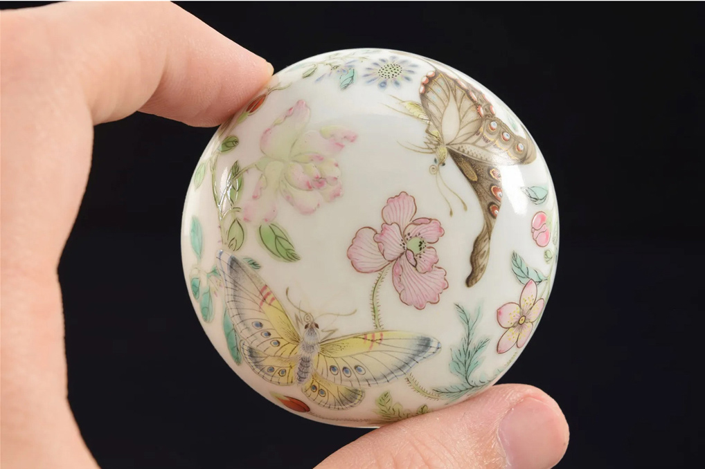 Chinese incense box