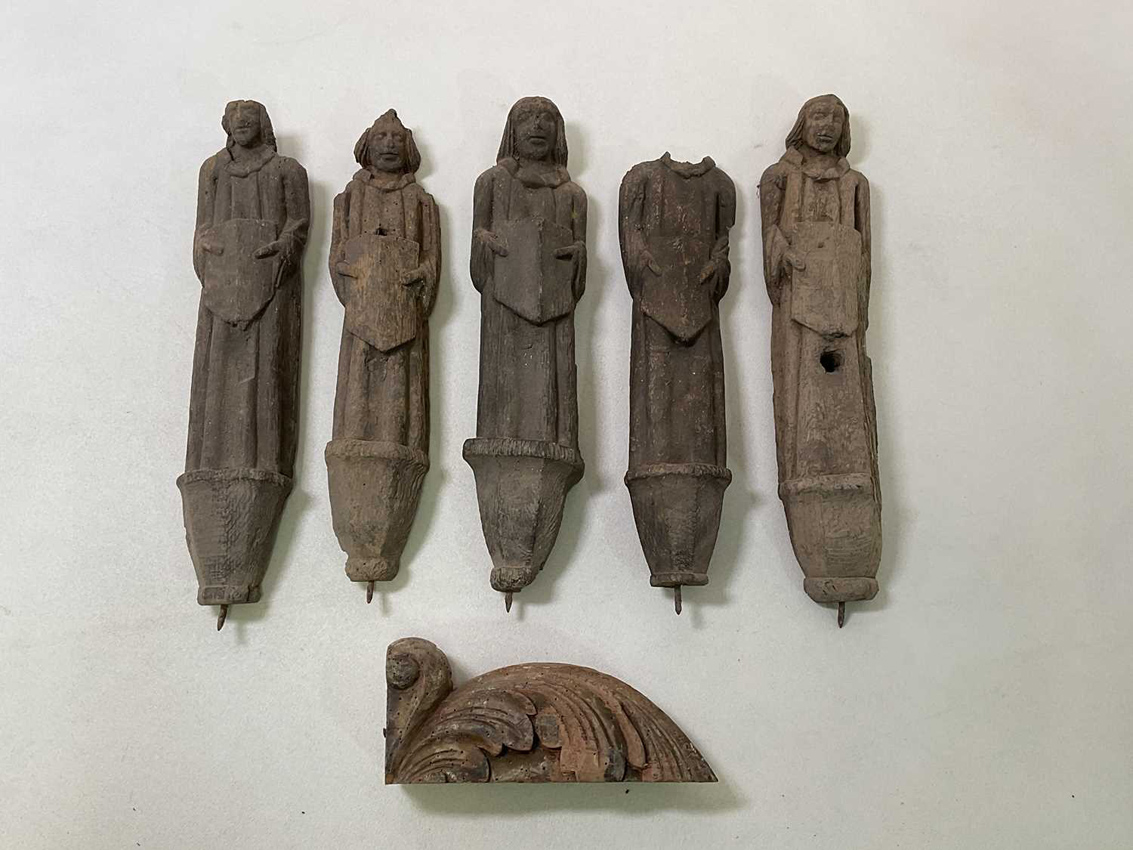 Oak roof angels