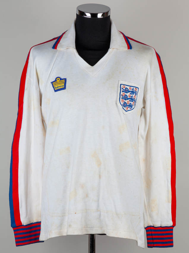 Viv Anderson shirt