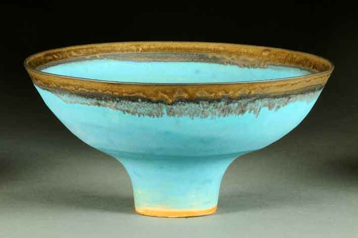 15-09-09-2207NE01A Lucie Rie bowl.jpg