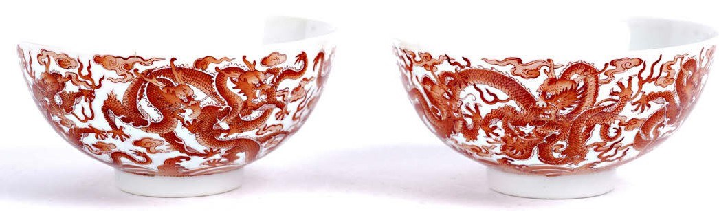 Pair of dragon bowls