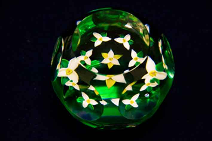 15-08-04-2203PV05A paperweight.jpg