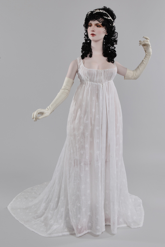 ‘Merveilleuse’ gown