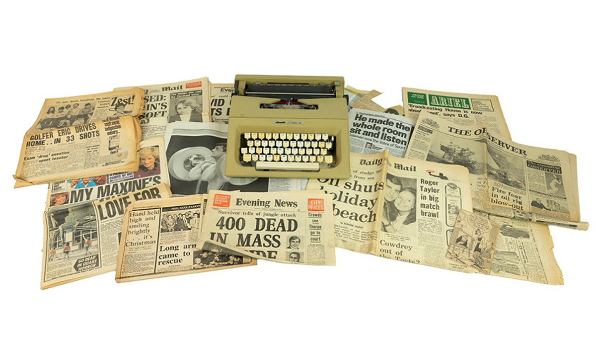 2683NEDI NIB RWB David Coleman Typewriter Cropped