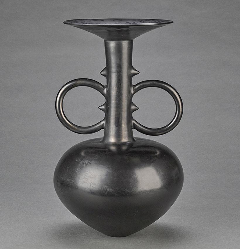 Magdalene Oduno vase