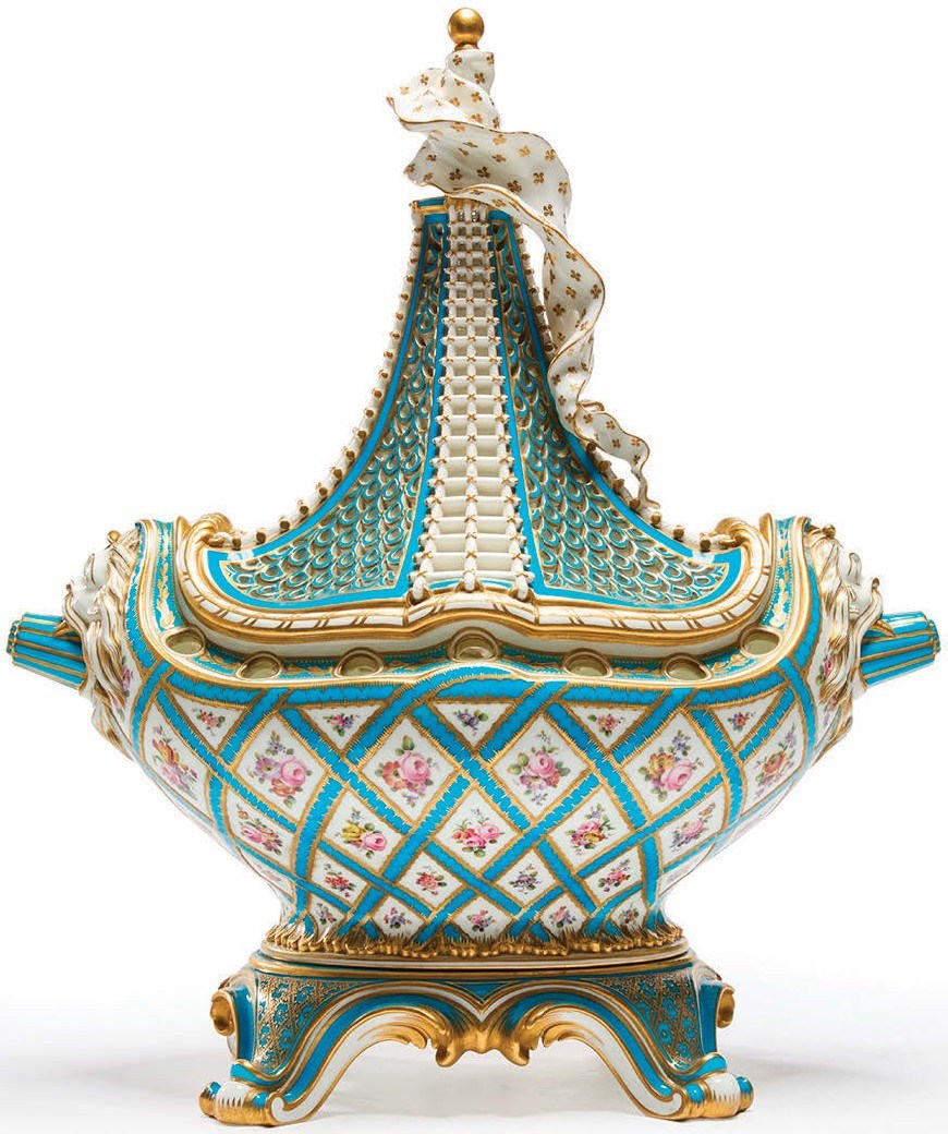 Minton porcelain vase made in the Sèvres style