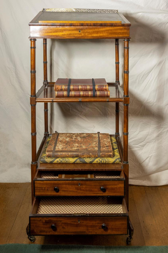 Regency mahogany ‘whatnot’