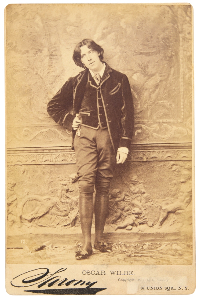 A photograph of Oscar Wilde