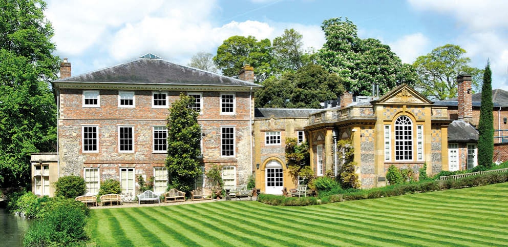 Dreweatts reveals record turnover for a UK provincial auction house