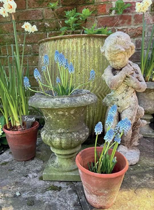 An item of garden statuary