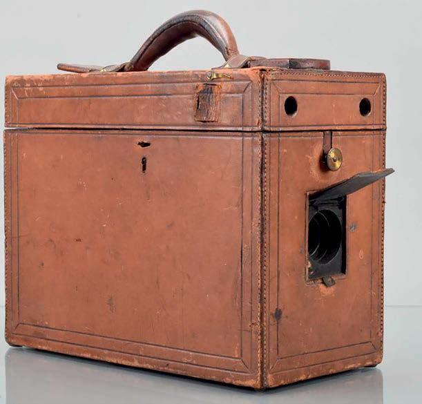 ‘Suitcase’ quarter plate detective camera