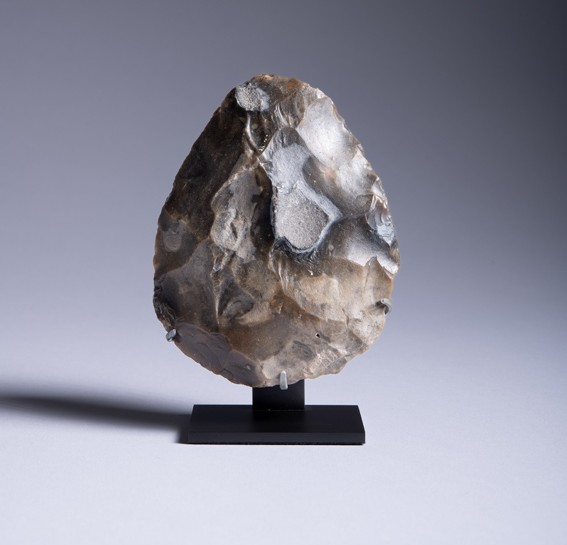 Hand axe