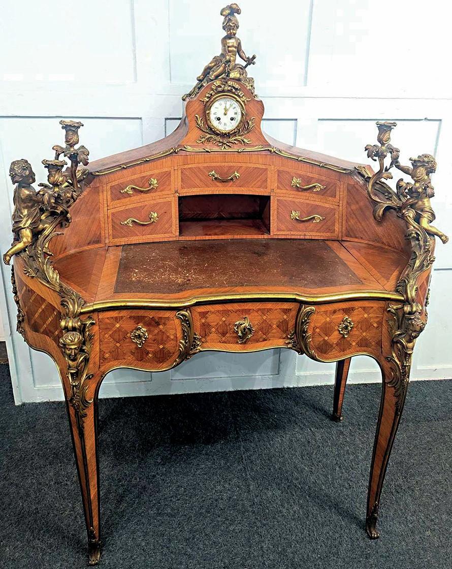 Writing desk