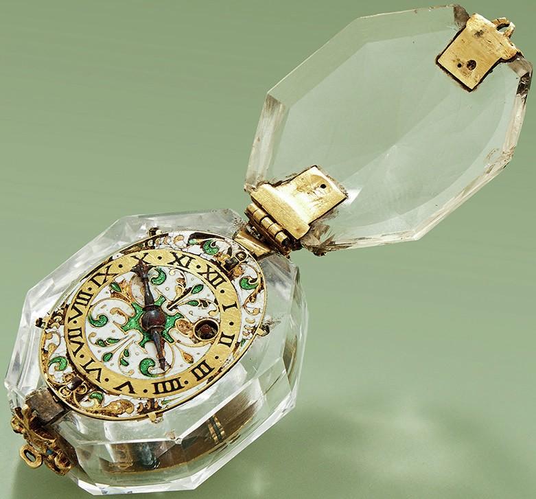 Pre-hairspring pendant watch