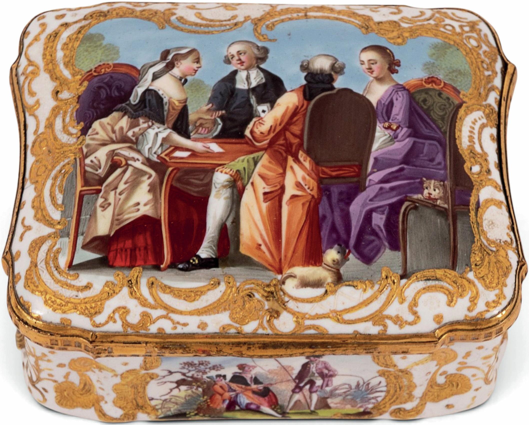 Snuff box