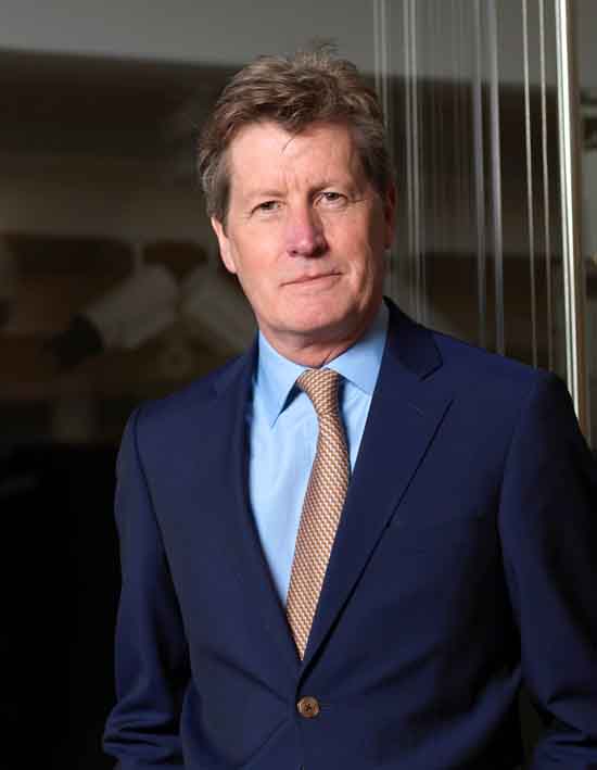 15-08-11-2203NE06A Matthew Girling Bonhams.jpg