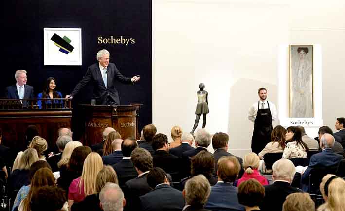 15-06-29-2198NE04A Sothebys auction.jpg