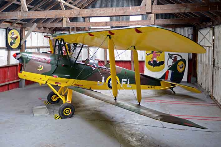 14-03-12-2132PV01D Havilland Tiger Moth.jpg