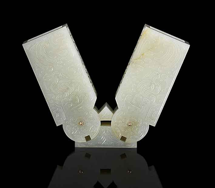 14-05-30-2143NE02A Qianlong jade.jpg