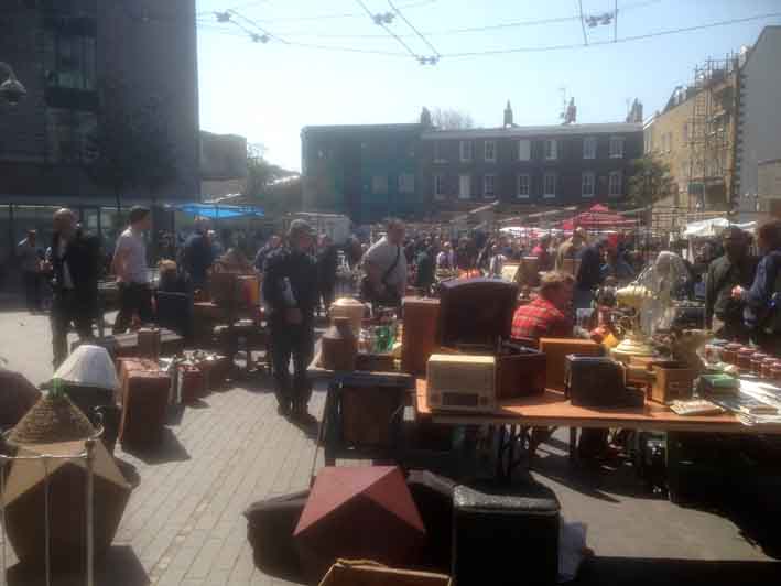 13-07-11-2099FM01A Bermondsey Antiques.jpg