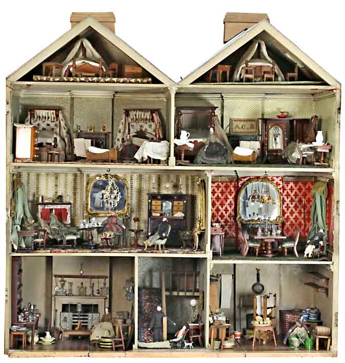 13-12-19-2121NE02A Victorian dolls house.jpg