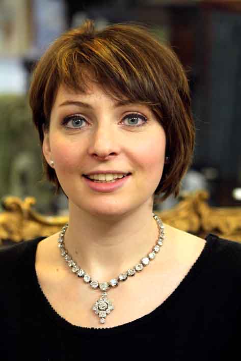 13-12-23-2122NE03A diamond necklace.jpg