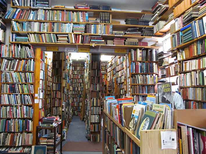 13-11-25-2118NE03A book auction.jpg