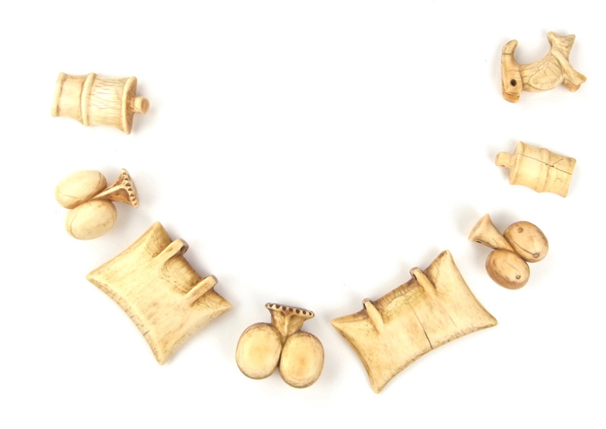 Austral Islands necklace