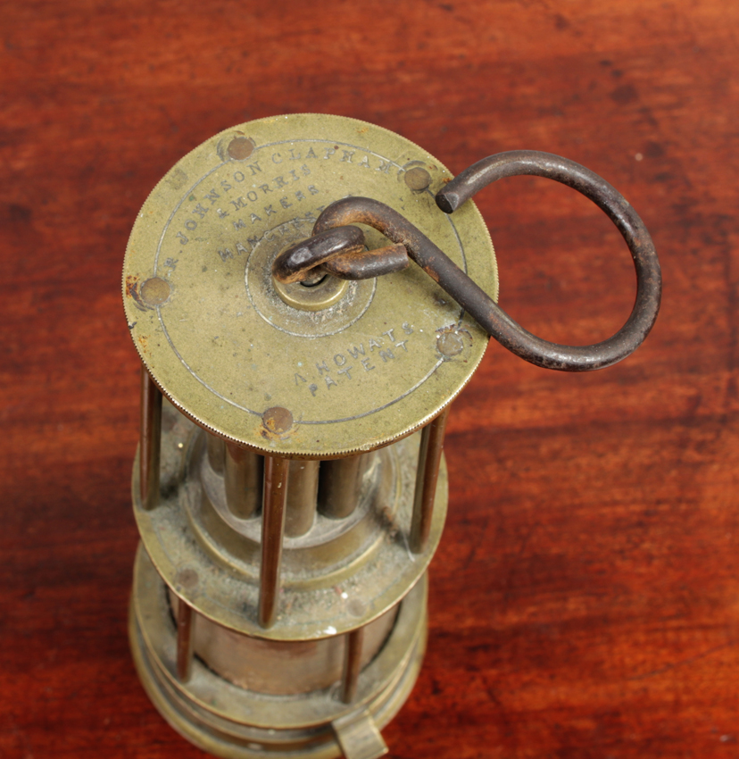 Miners' lamp