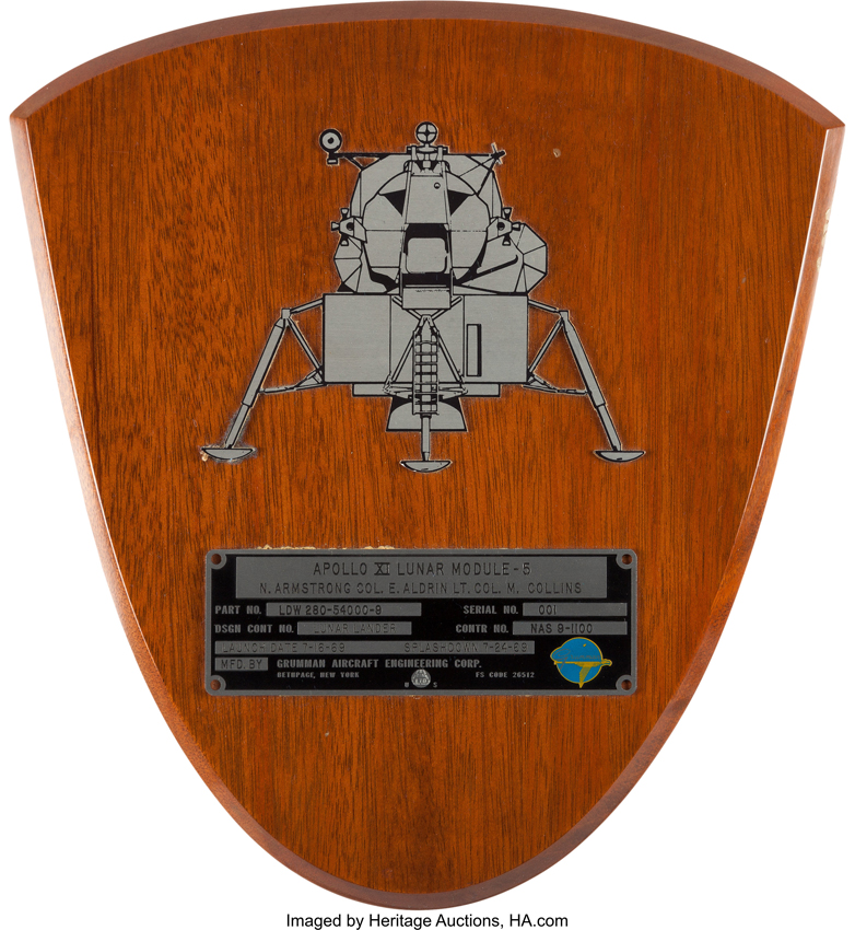 01_Apollo 11 Lunar Module Flown Spacecraft Identification Plate Display Heritage Auctions_1.jpg