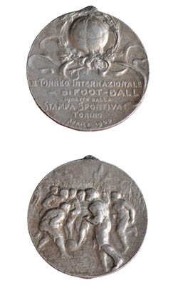 2005NE02A.jpg