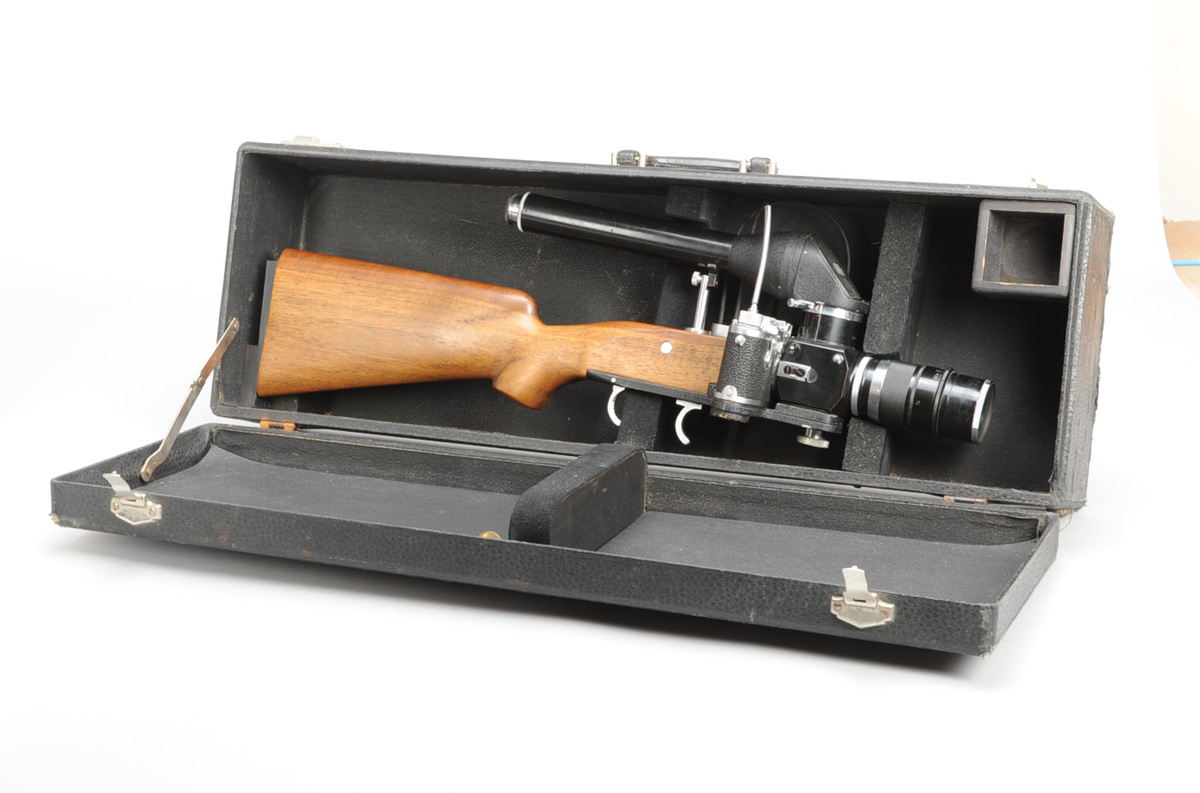 WEB SAS photo gun 1.jpg