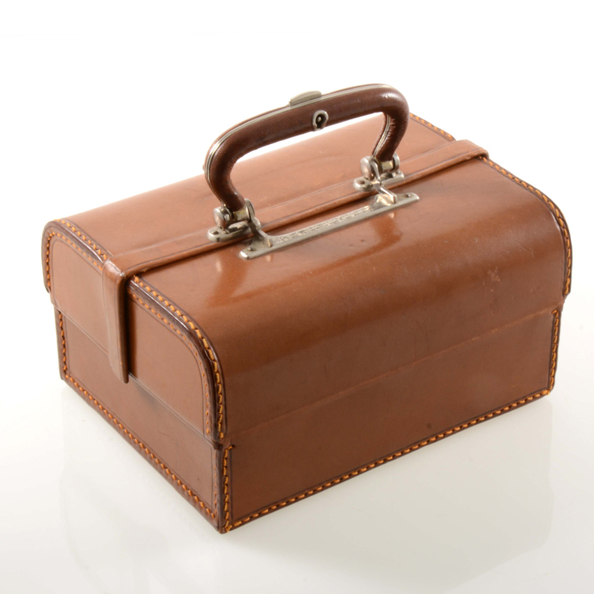 Leather jewellery case