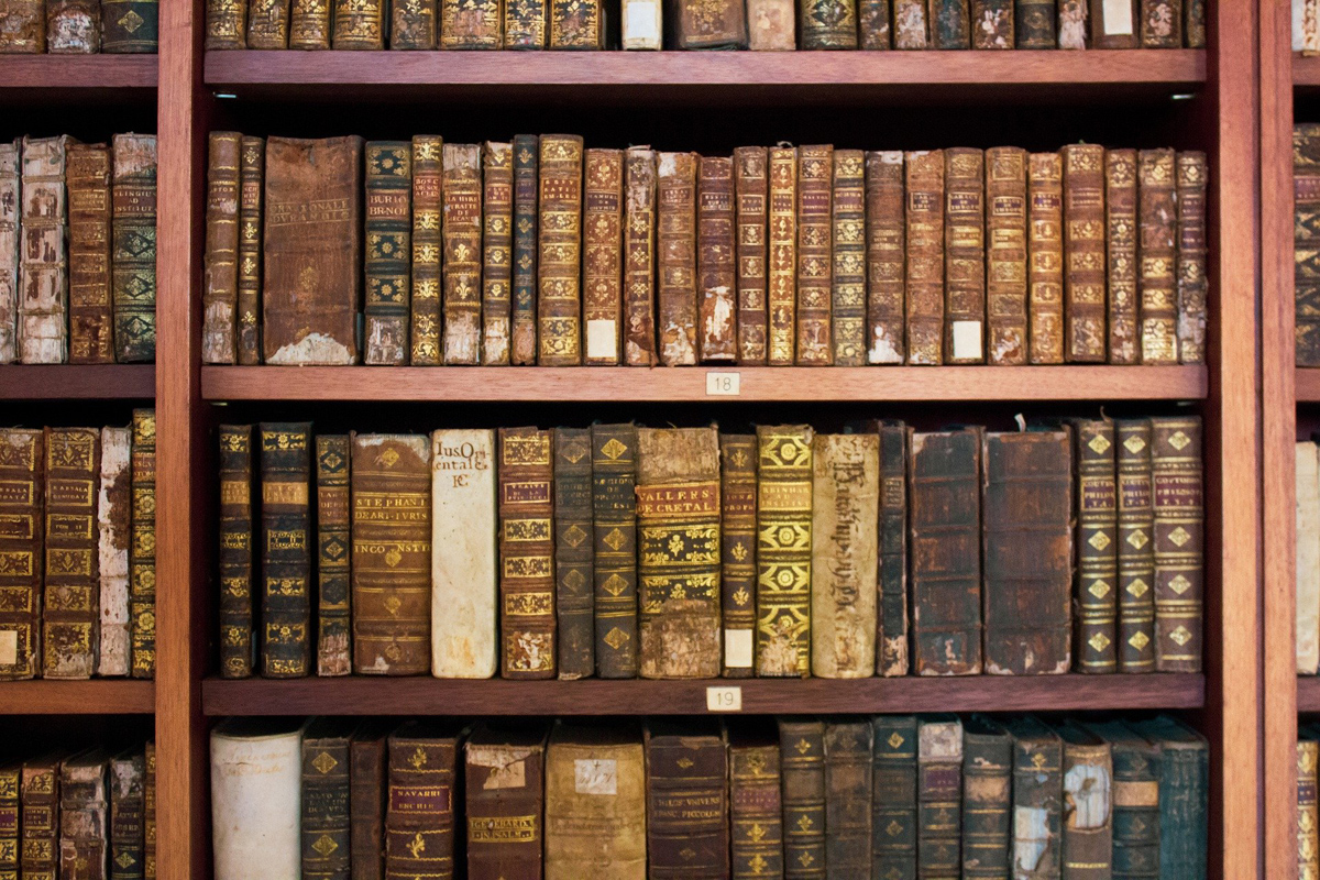 books-4413539_1920.jpg