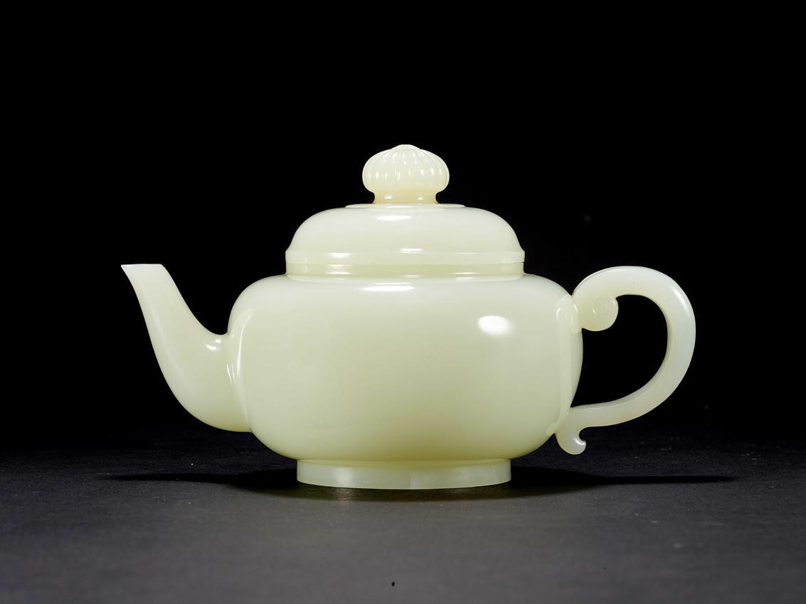Qianlong period Imperial white jade teapot