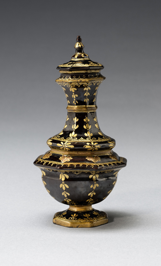 Böttger bottle vase