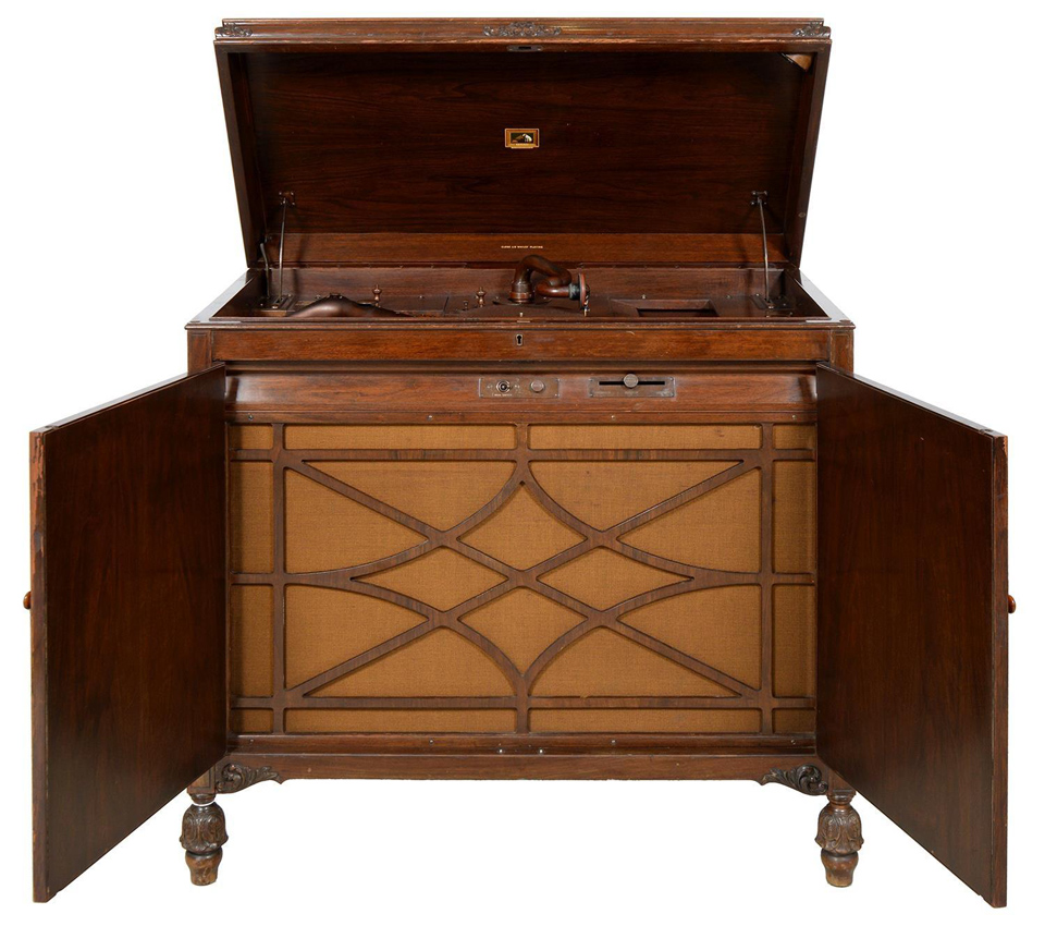 Gramophone open.jpg