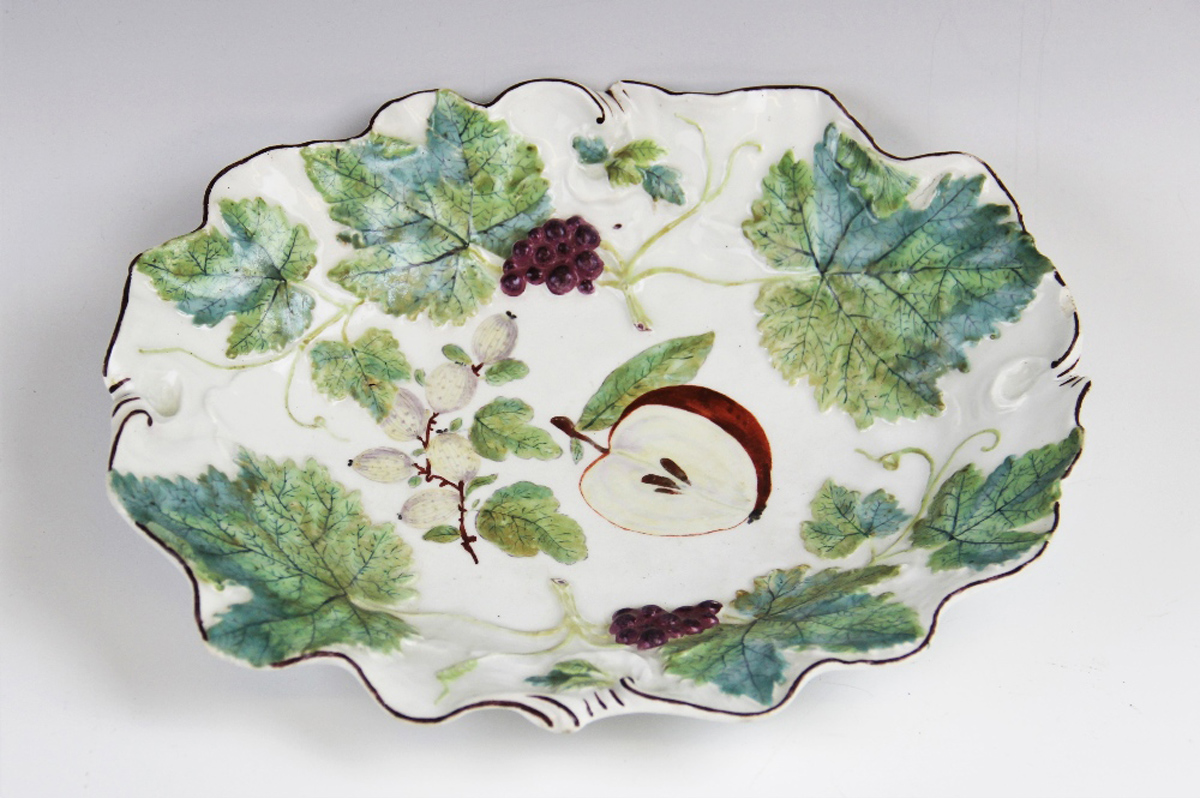 Chelsea Read Anchor period botanical dish