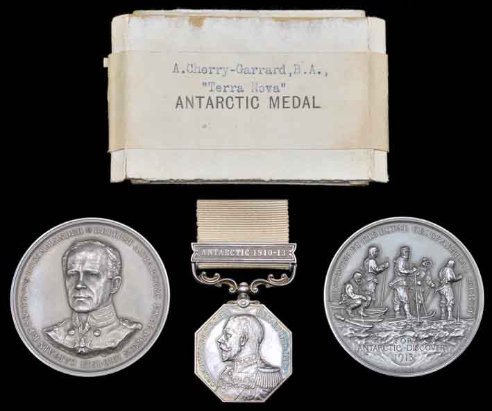 13-07-08-2099NE05A Polar Medal.jpg