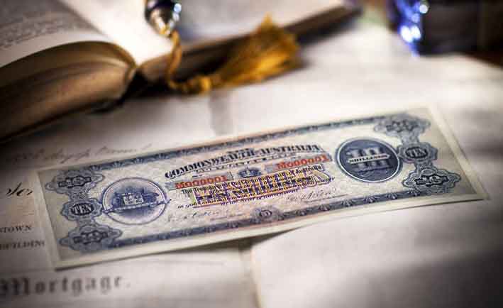 13-05-07-2090NE05B Australia banknote.jpg