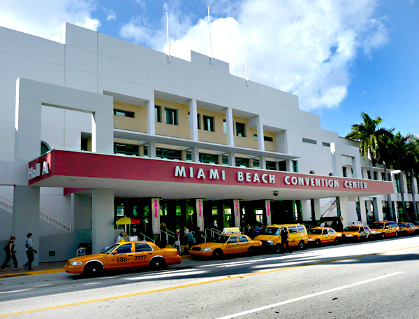 16-01-29-2226NE03A Original Miami Beach Antique Show.jpg