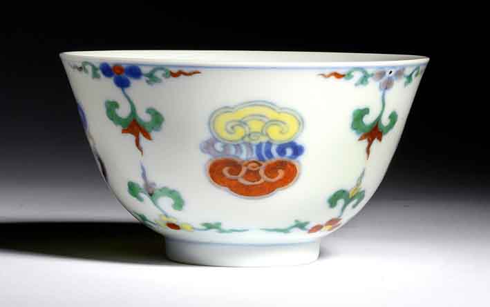 16-01-13-2224NE03A Yongzheng doucai bowl.jpg