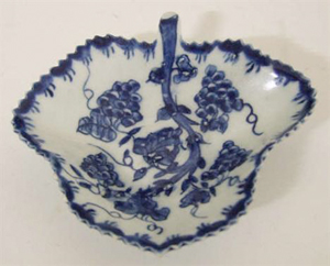 Lowestoft pickle dish