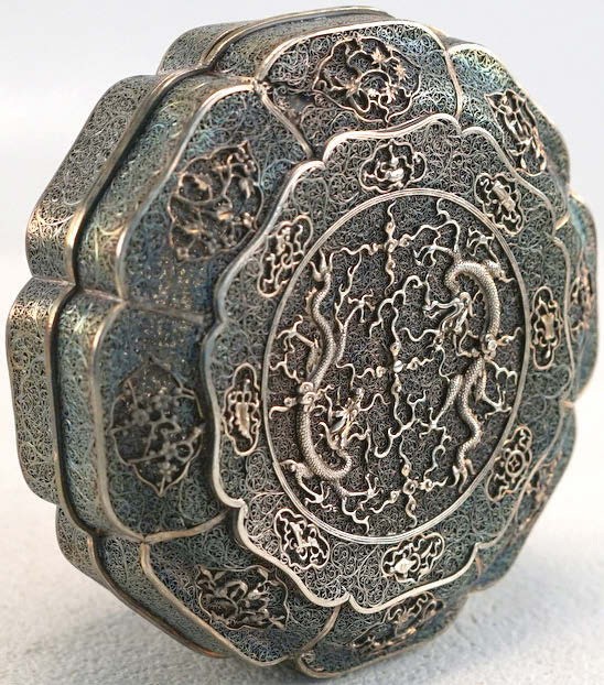 Dragon box
