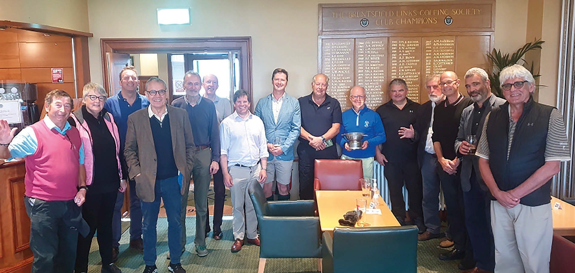 Players at the annual Scottish Art Dealers golf challenge