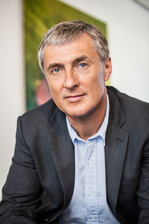 Contemporary art dealer David Zwirner