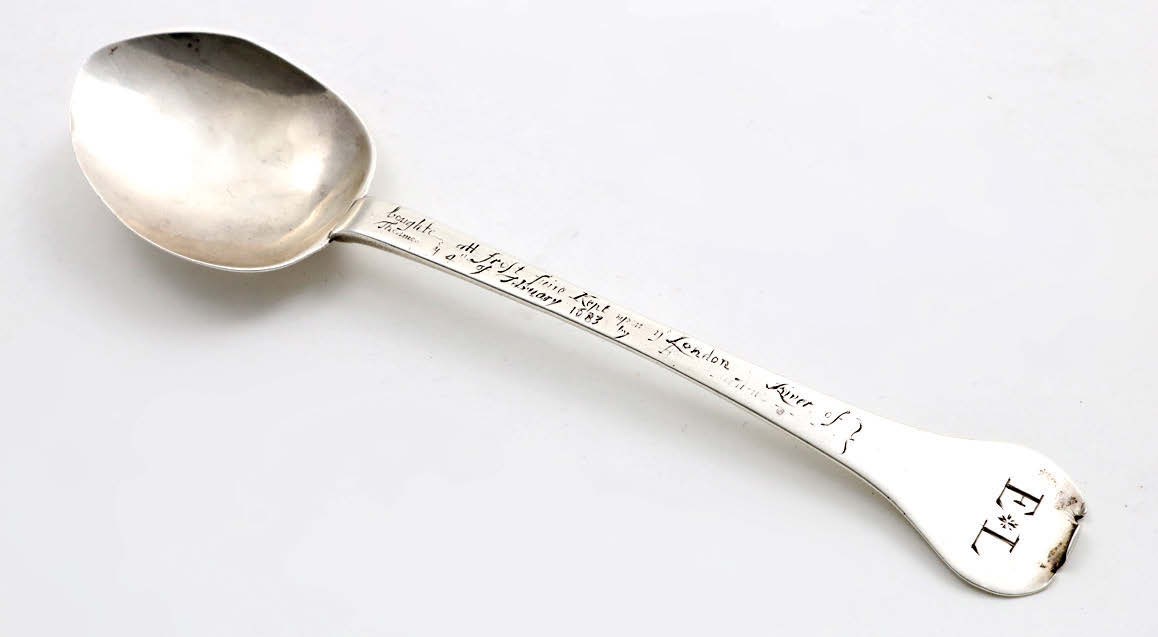 Trefid spoon