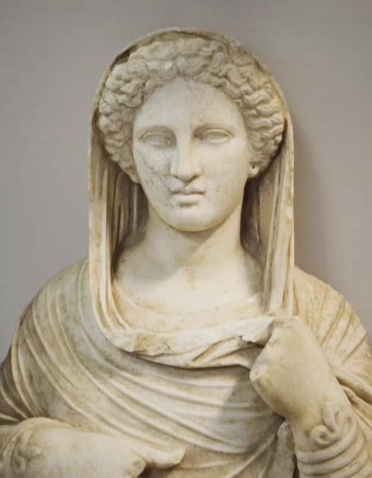 Statue 2